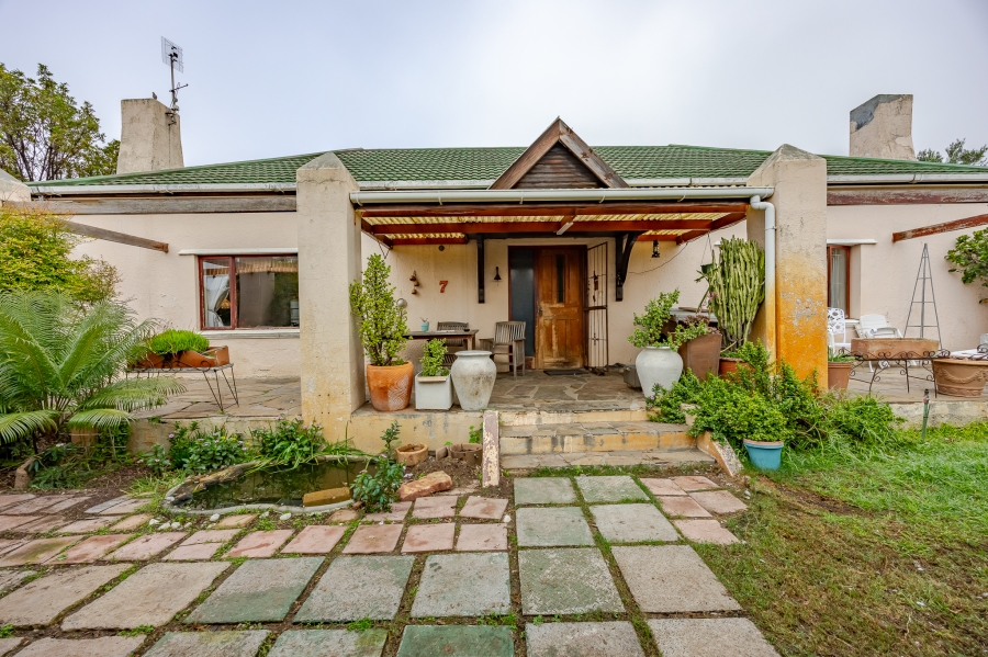 4 Bedroom Property for Sale in Lakeside Western Cape